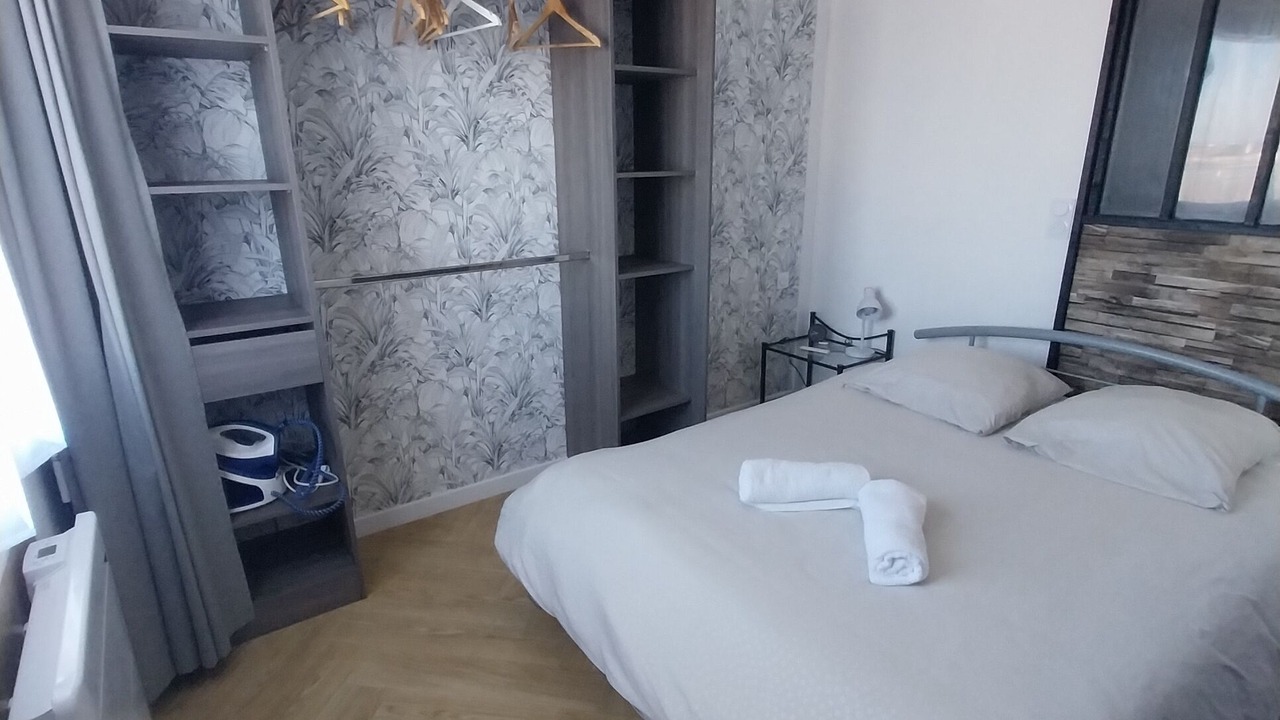 Photo of Bedroom in North district