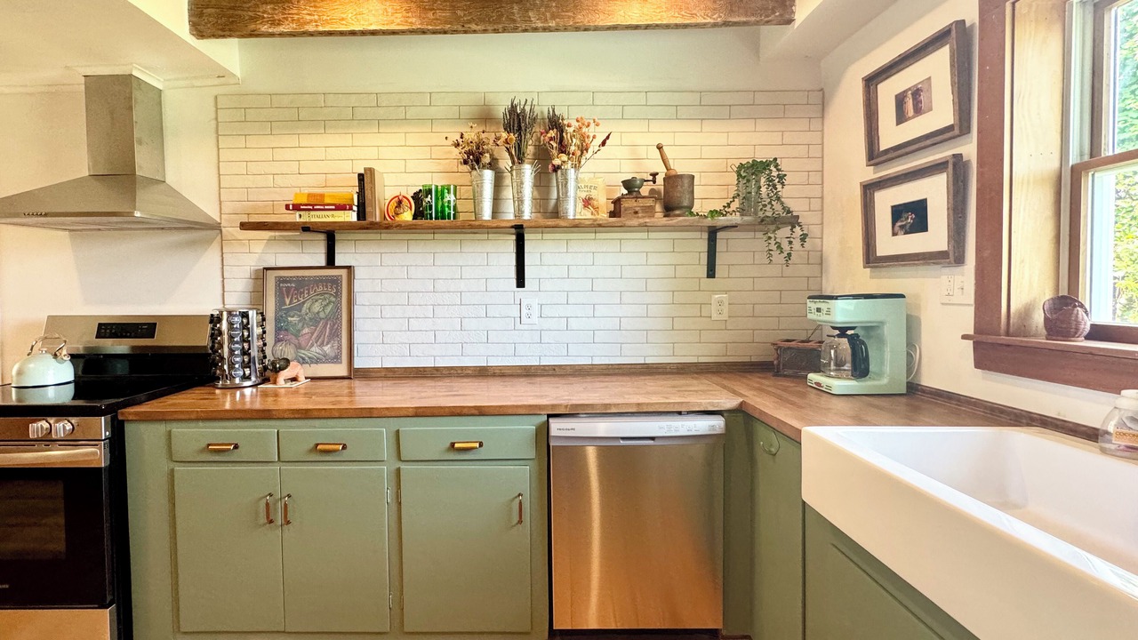 Photo of Kitchen in Town of Aurelius