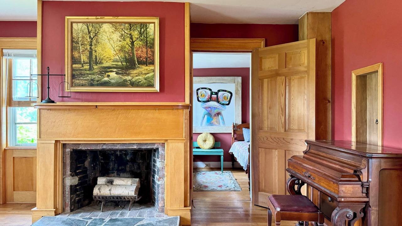 Photo of Bedroom in Town of Aurelius