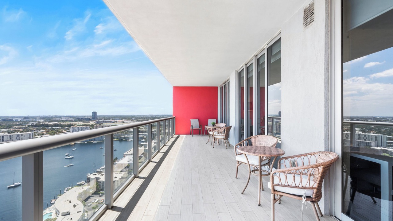 Photo of Patio Balcony in Hallandale Beach