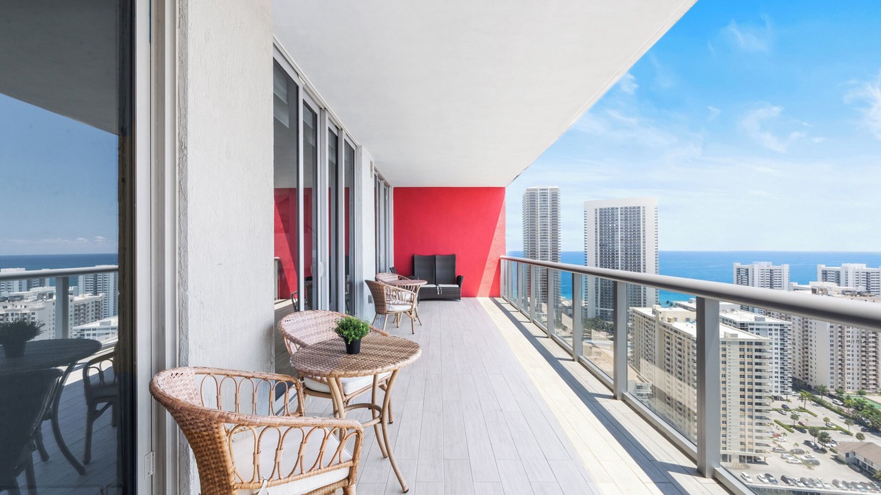 Photo of Patio Balcony in Hallandale Beach