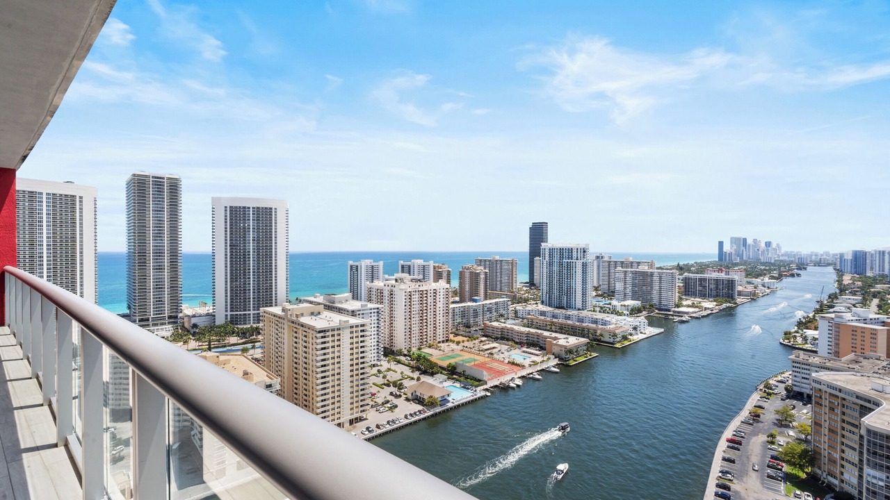 Photo of Patio Balcony in Hallandale Beach