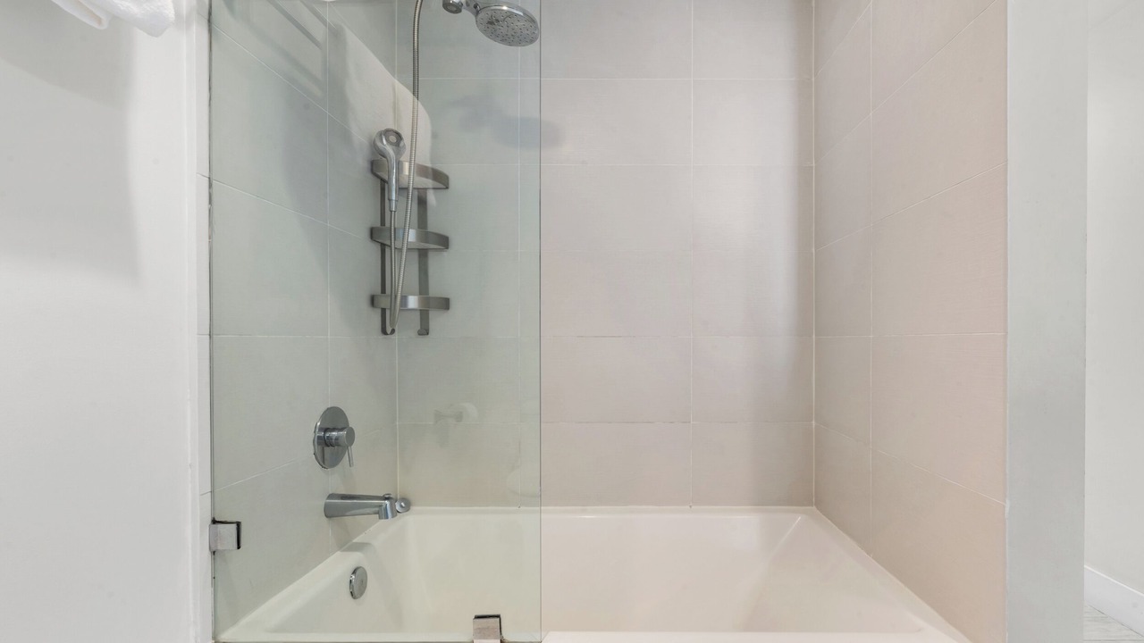 Photo of Bathroom in Hallandale Beach