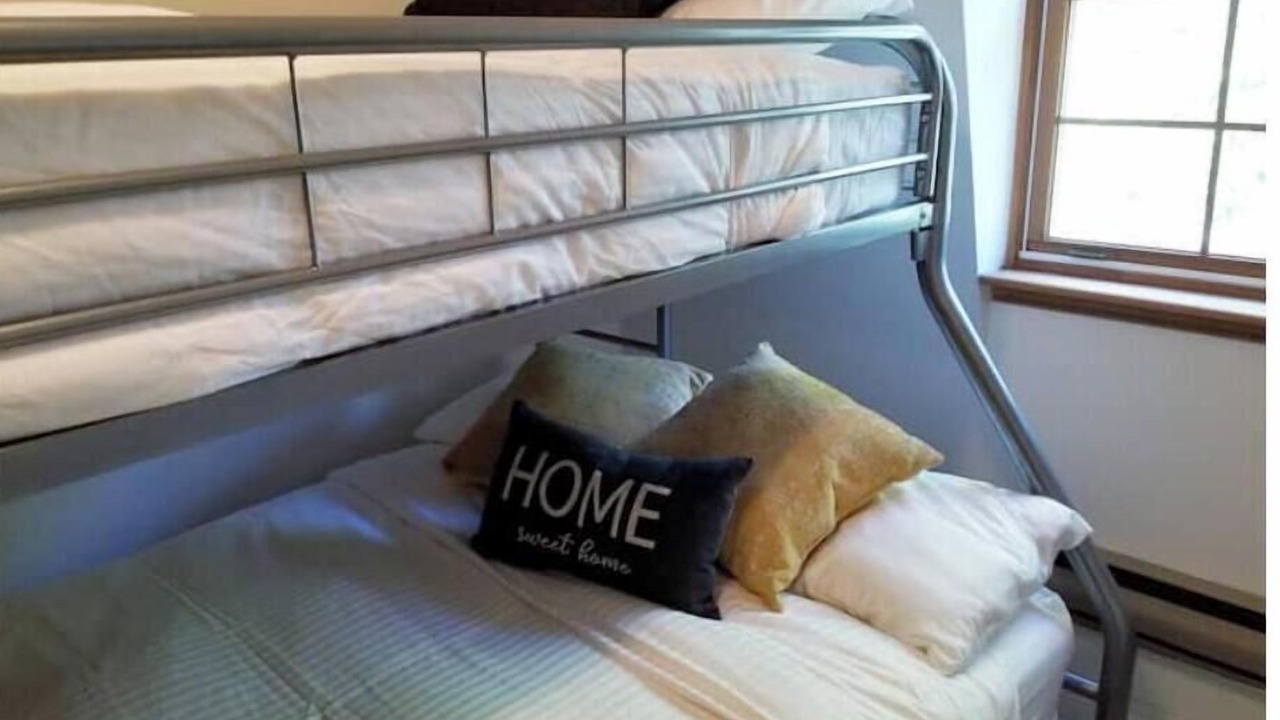 Photo of Bedroom in Pontiac