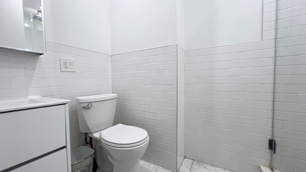Photo of Bathroom in Bowery