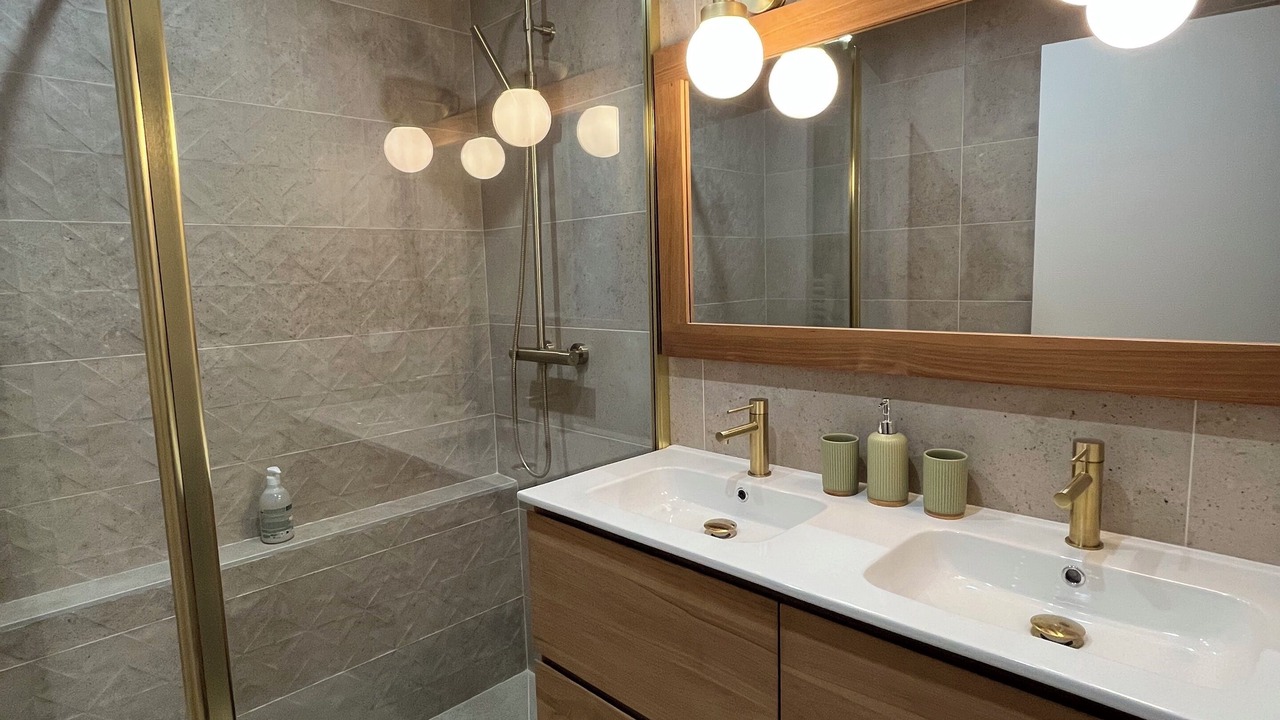 Photo of Bathroom in Carnon-Plage