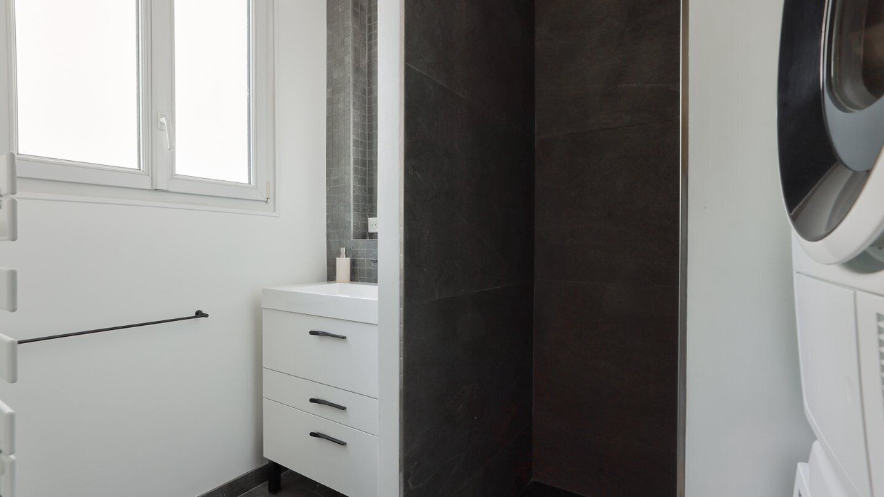 Photo of Bathroom in Parc-de-Montsouris