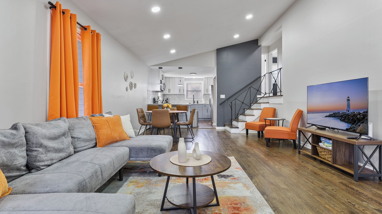 Photo of Livingroom in Montgomery