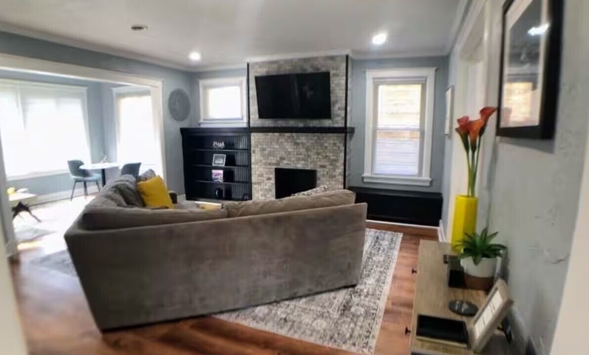 Photo of Livingroom in Point Breeze North