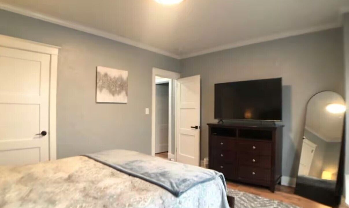 Photo of Bedroom in Point Breeze North