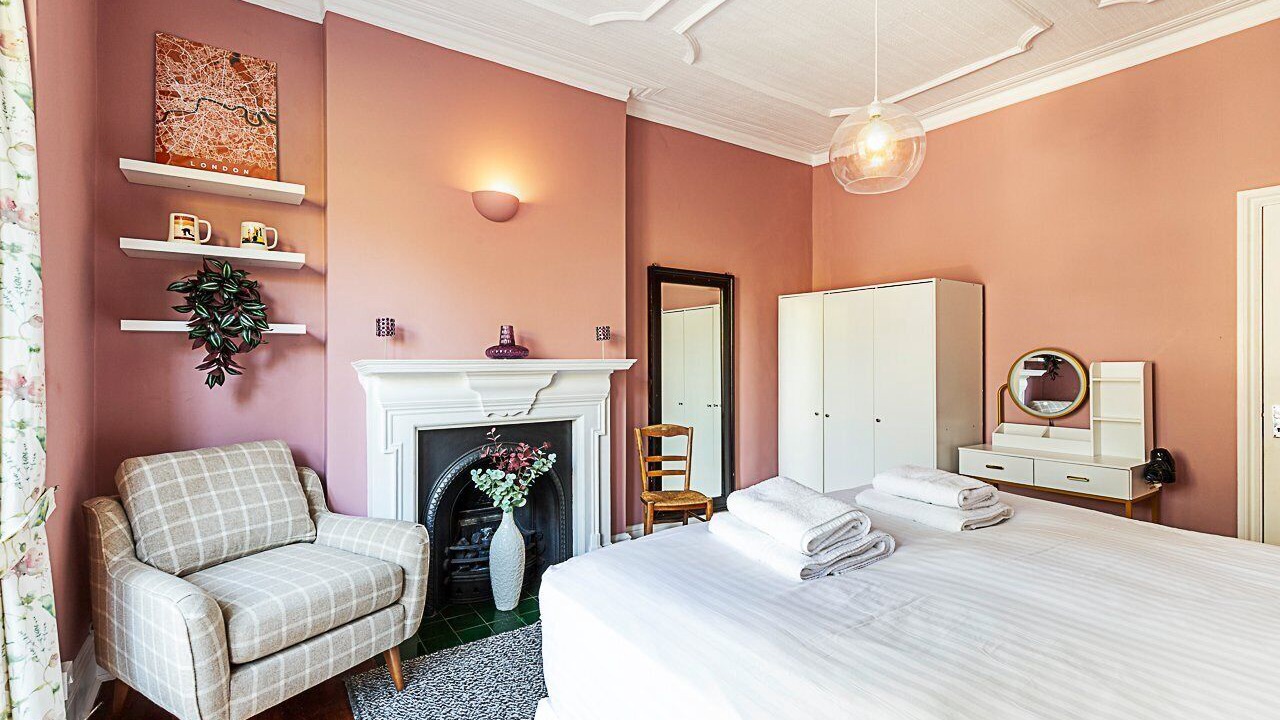 Photo of Bedroom in Ealing Common