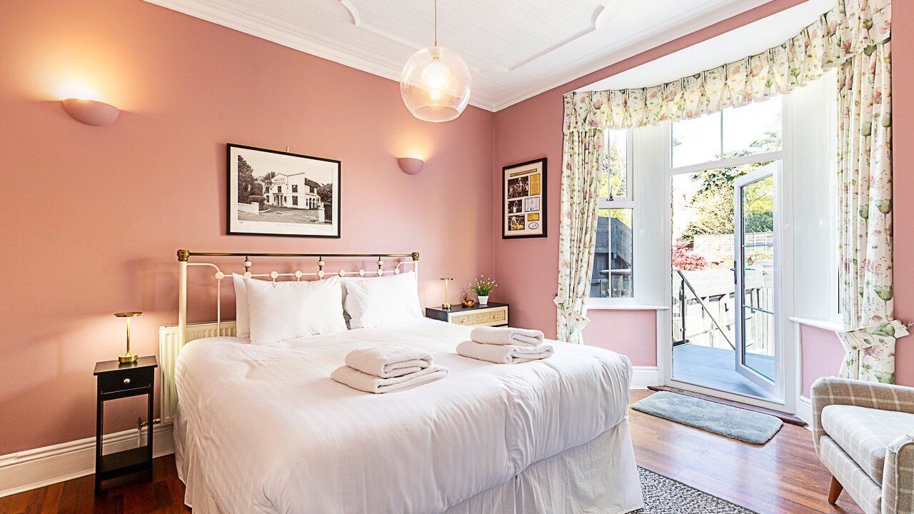 Photo of Bedroom in Ealing Common