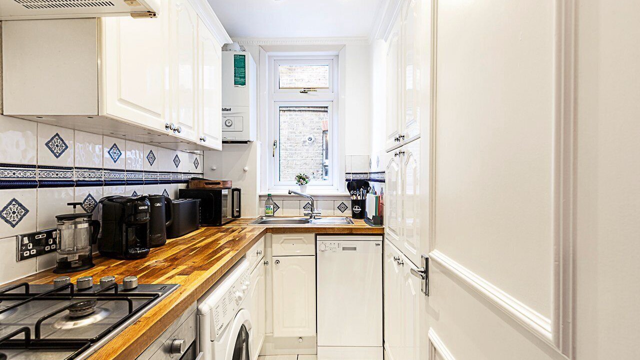 Photo of Kitchen in Ealing Common