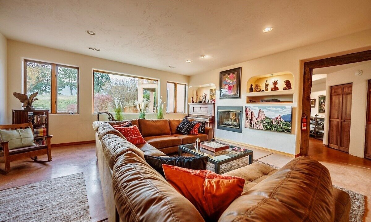 Photo of Livingroom in Kissing Camels