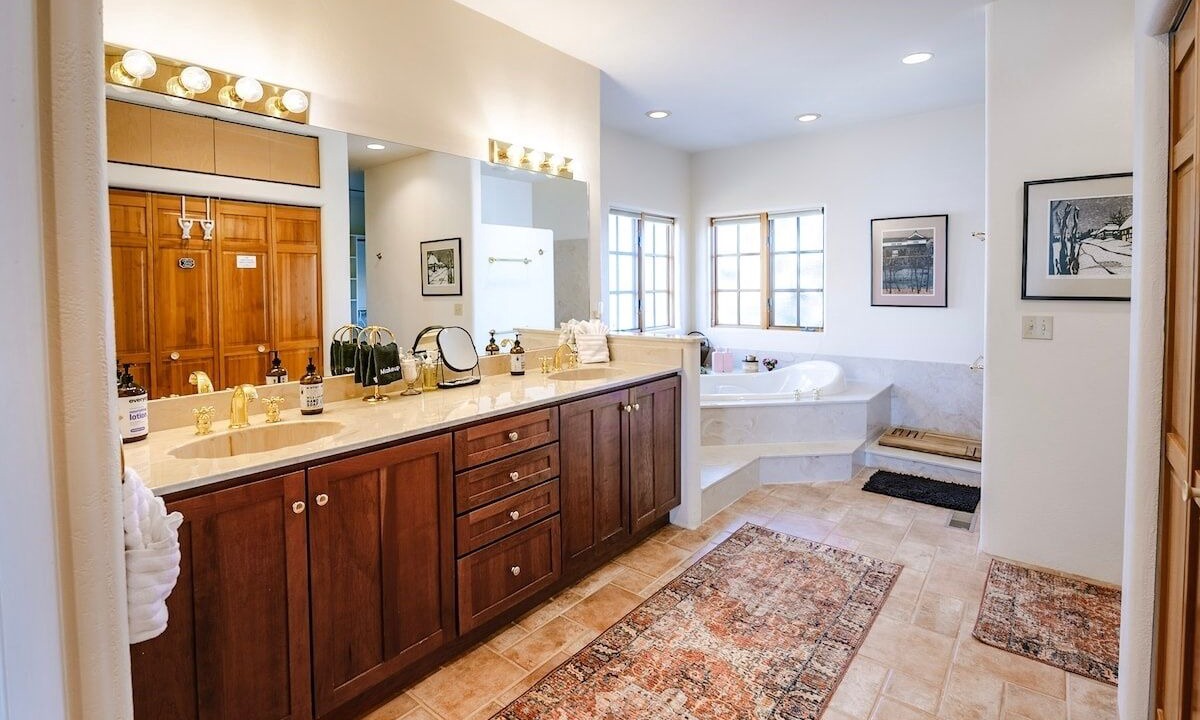 Photo of Bathroom in Kissing Camels