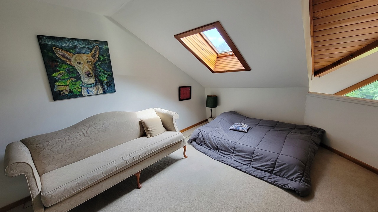 Photo of Bedroom in Town of Lloyd