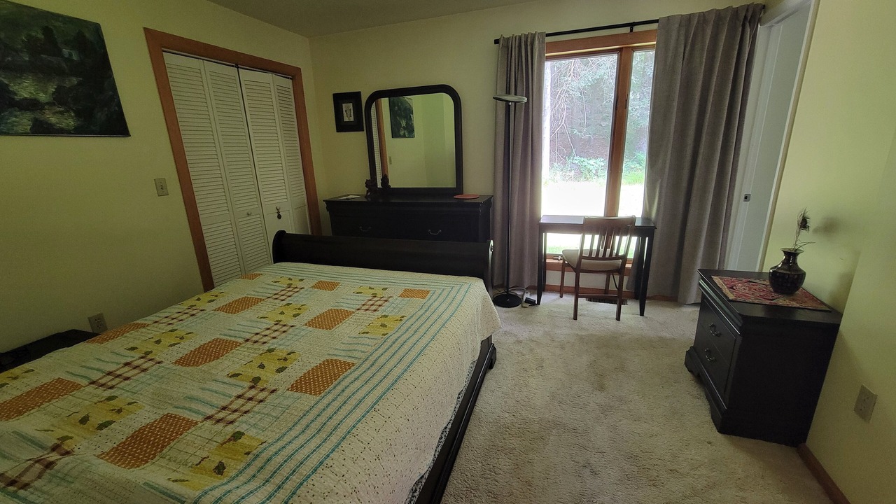 Photo of Bedroom in Town of Lloyd