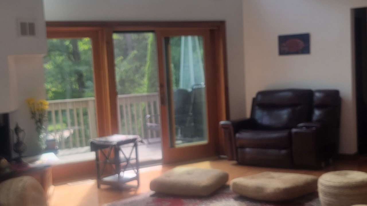 Photo of Livingroom in Town of Lloyd