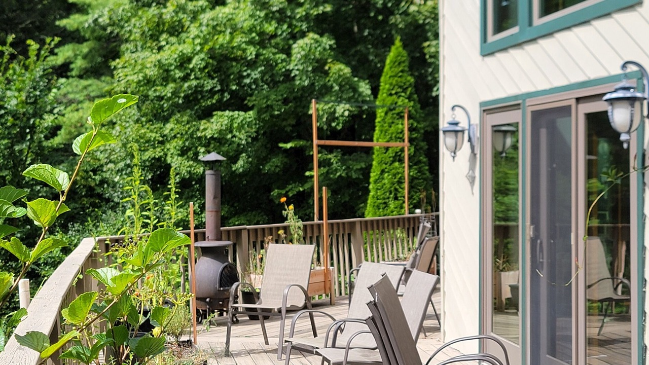Photo of Patio Balcony in Town of Lloyd