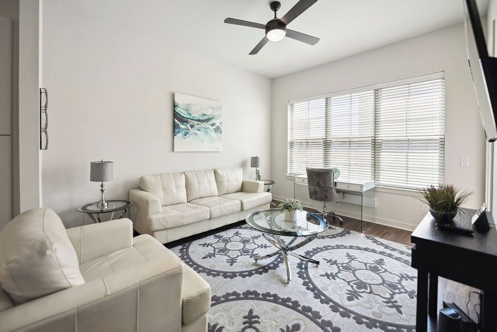Photo of Livingroom in Addison