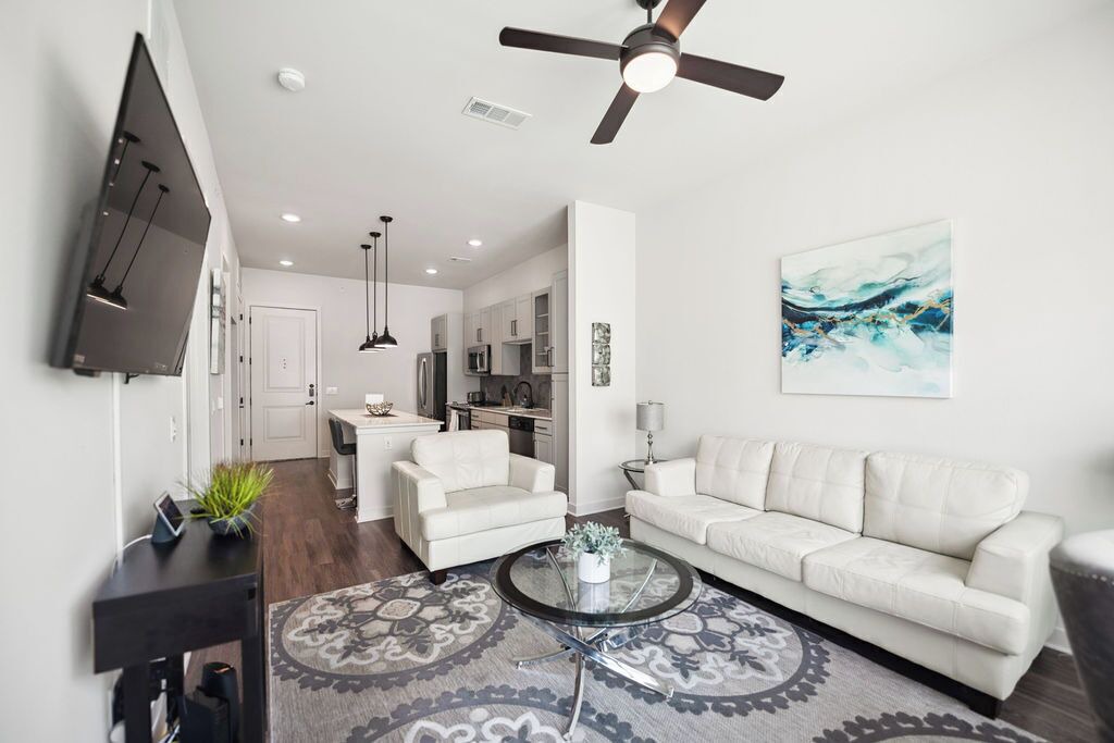 Photo of Livingroom in Addison