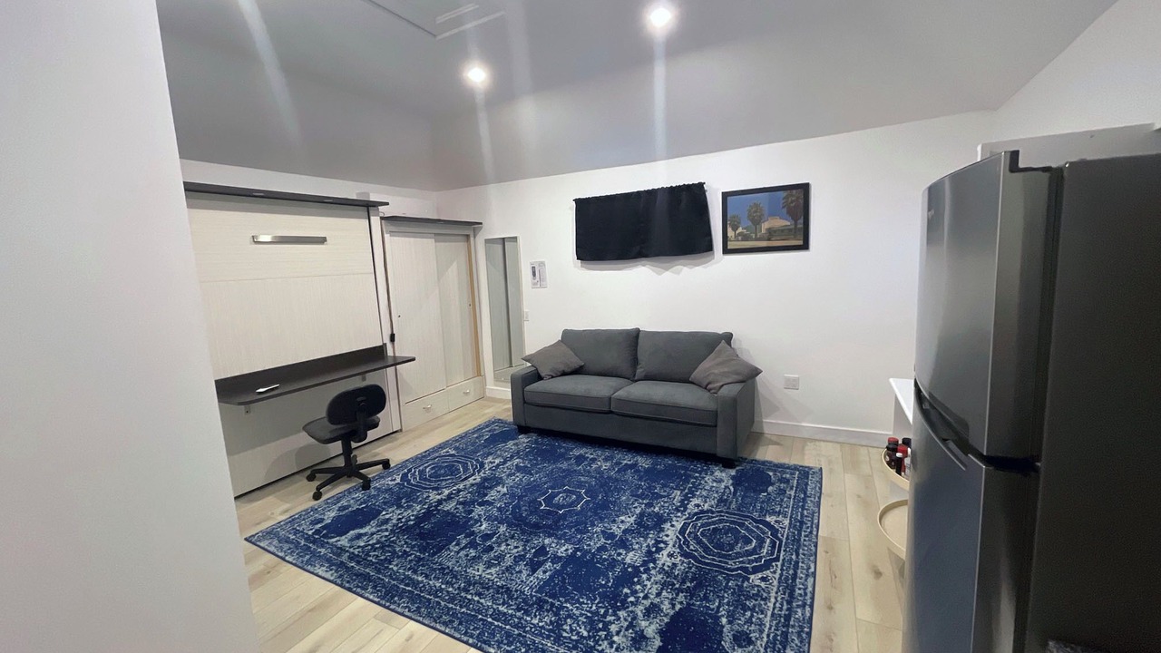 Photo of Livingroom in Studio City
