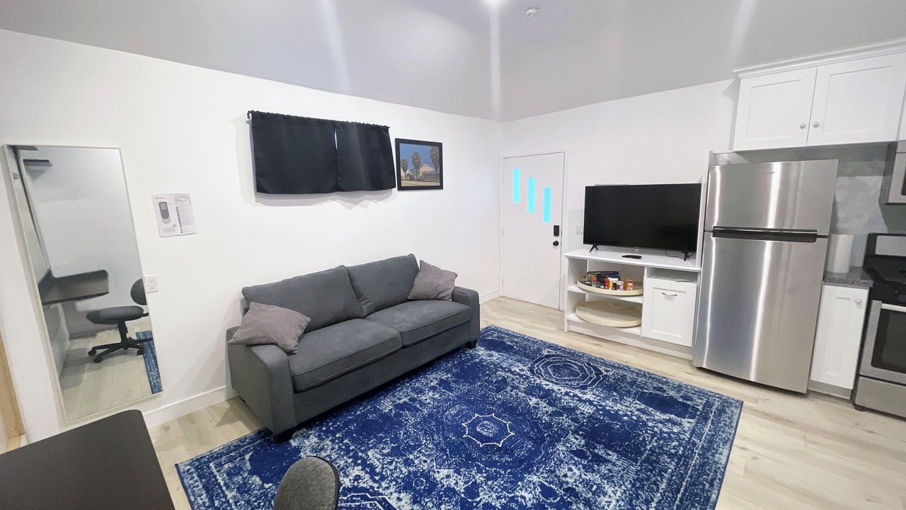 Photo of Livingroom in Studio City