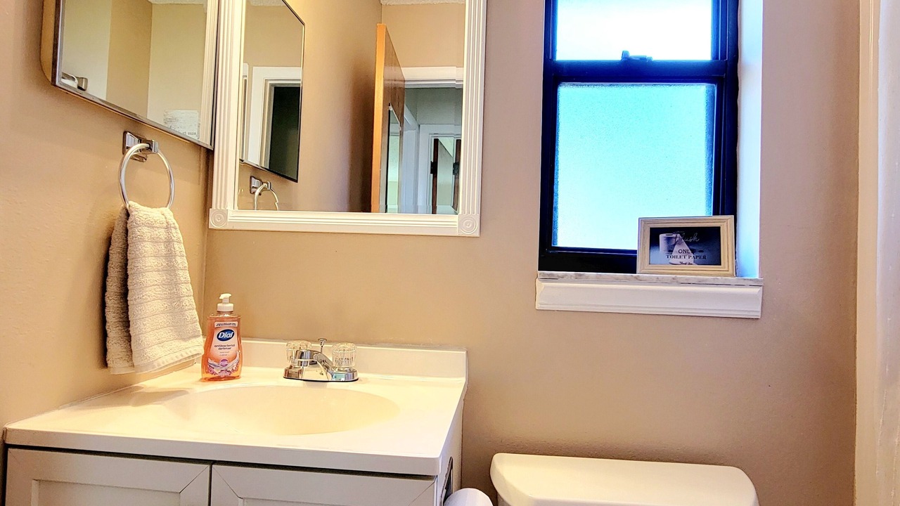Photo of Bathroom in Englewood East
