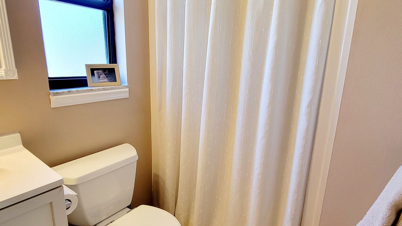 Photo of Bathroom in Englewood East