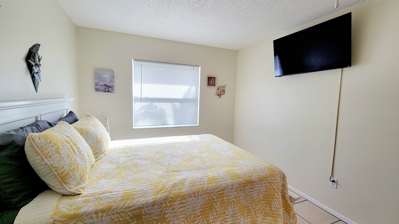 Photo of Bedroom in Englewood East