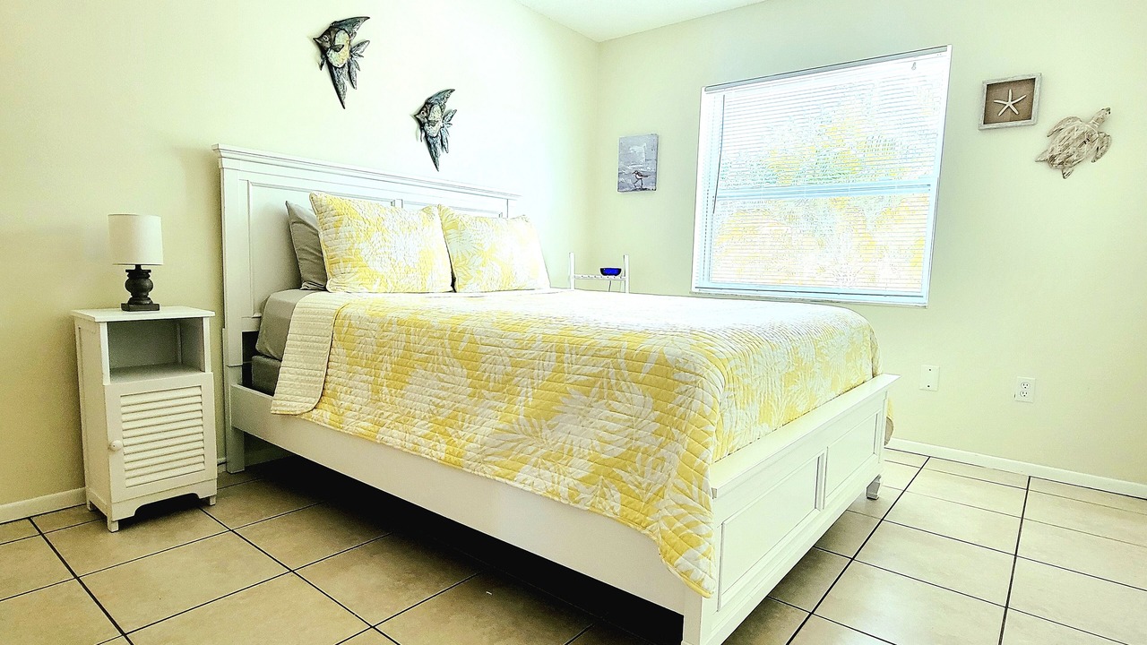 Photo of Bedroom in Englewood East