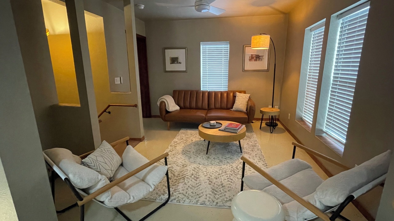 Photo of Livingroom in Warren