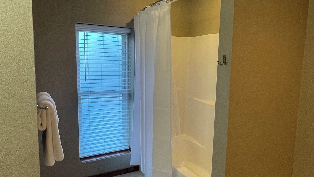 Photo of Bathroom in Warren