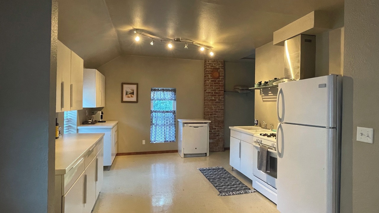 Photo of Kitchen in Warren
