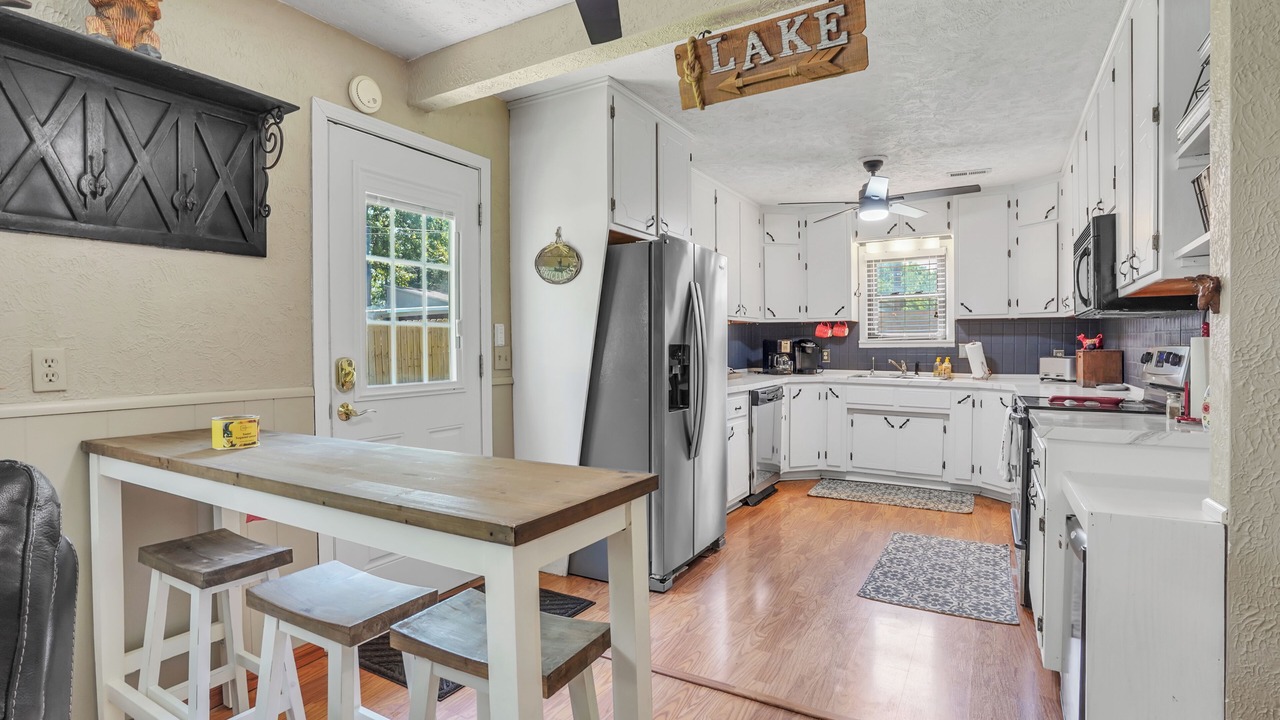 Photo of Kitchen in Grove