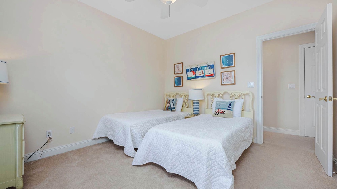 Photo of Others in Avalon Beach Estates