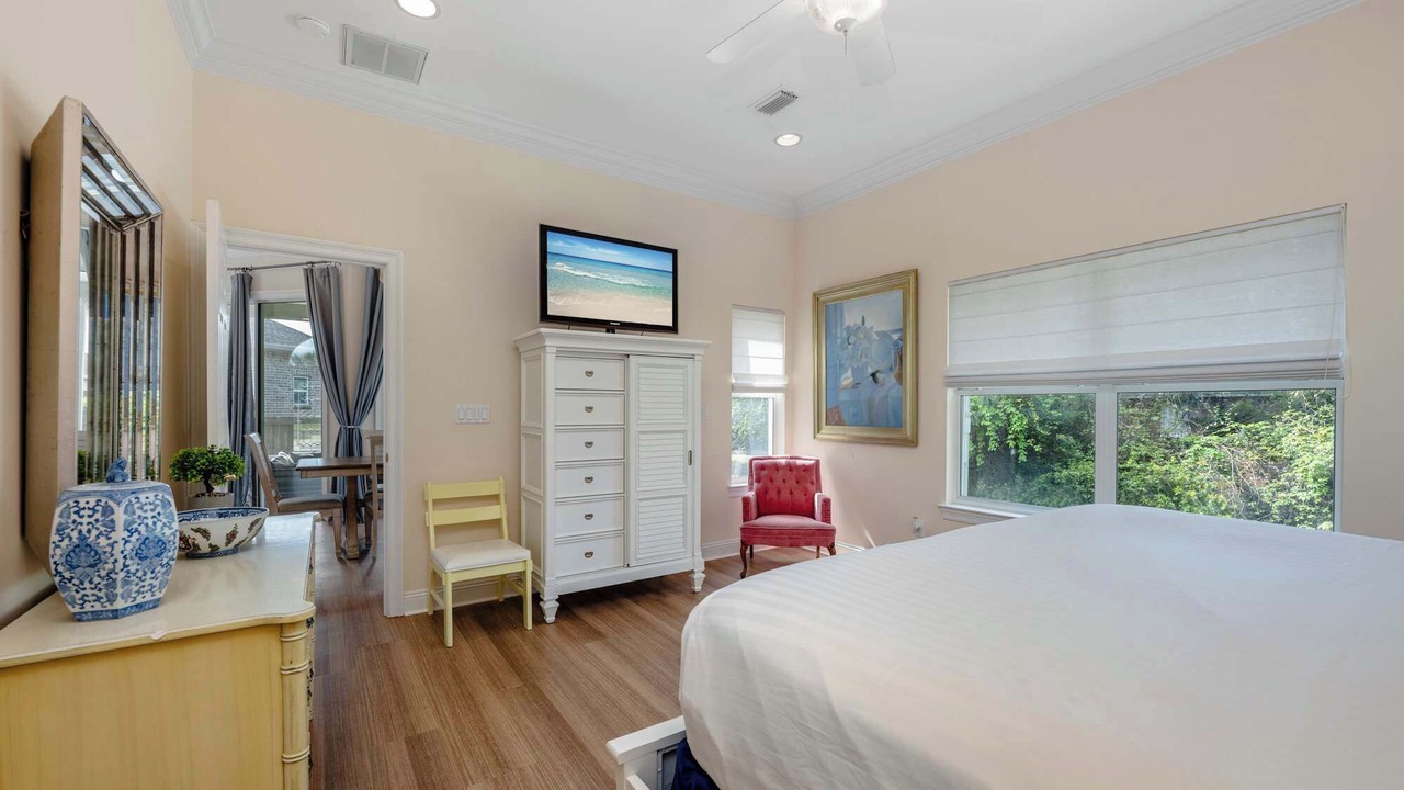 Photo of Others in Avalon Beach Estates