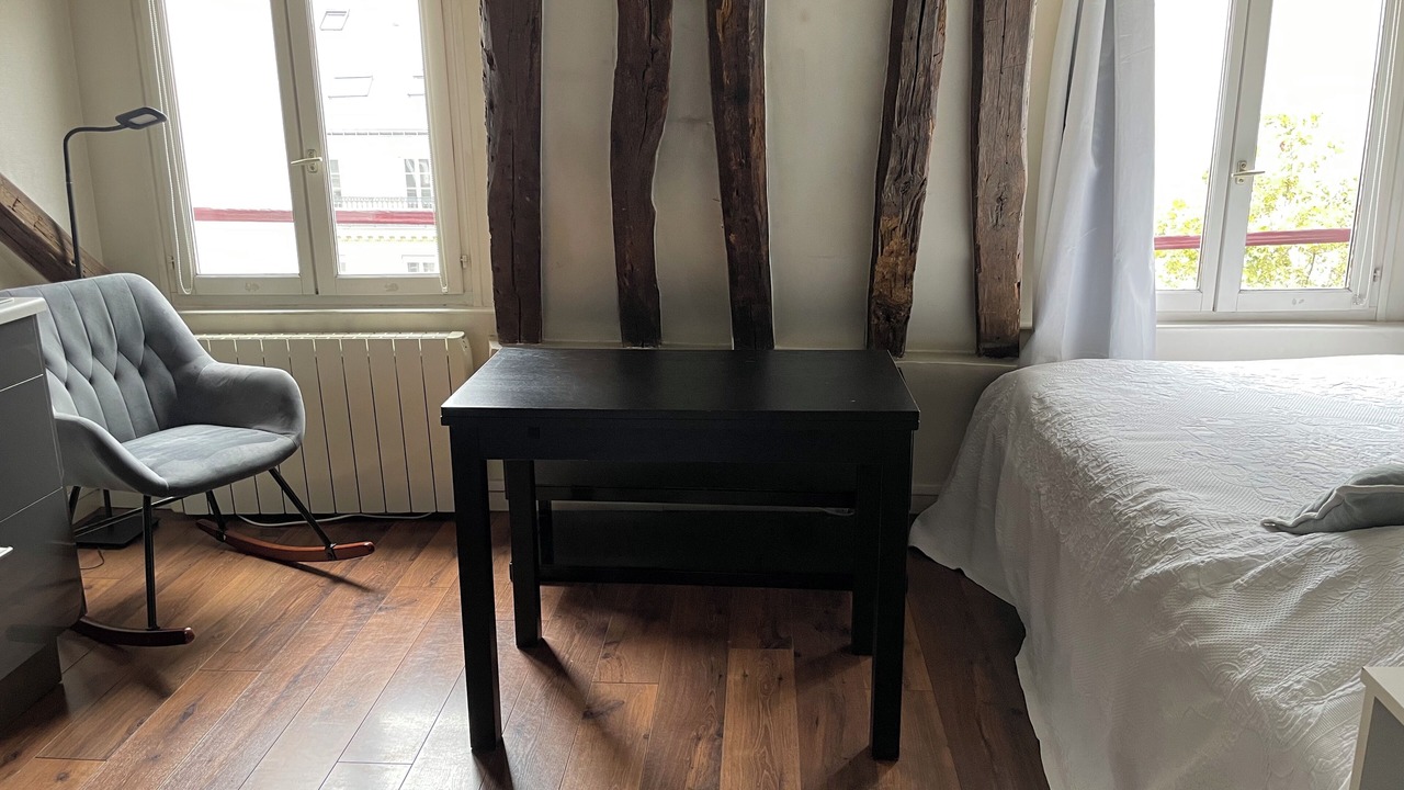 Photo of Bedroom in 8th Arrondissement