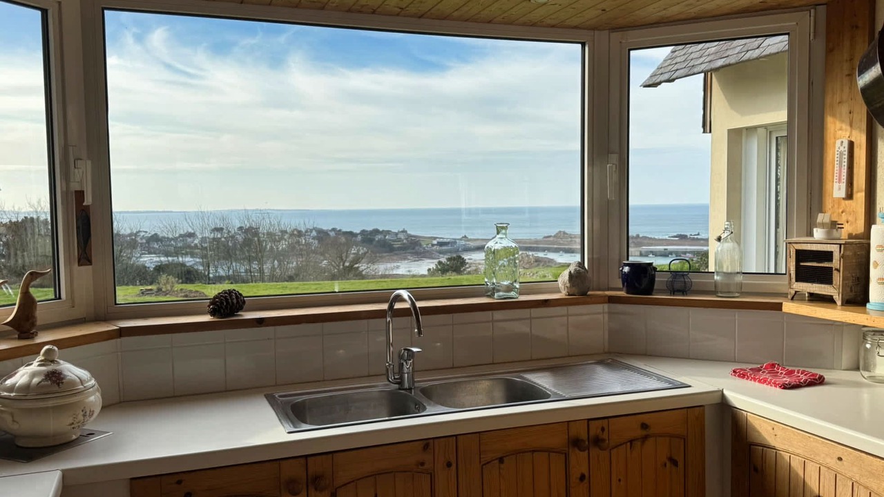 Photo of Kitchen in Plougasnou