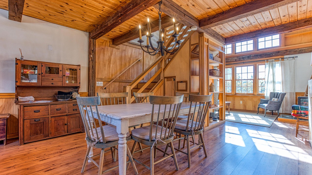 Photo of Others in Stockbridge