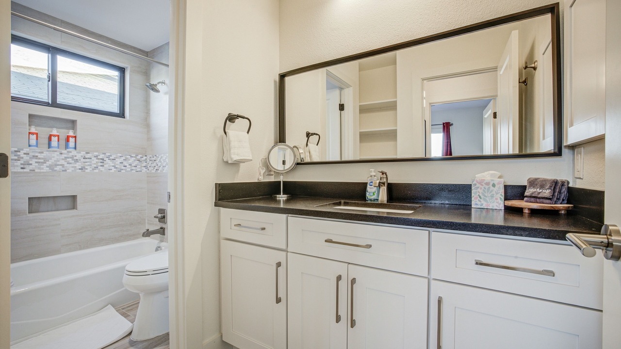 Photo of Bathroom in Mahncke Park