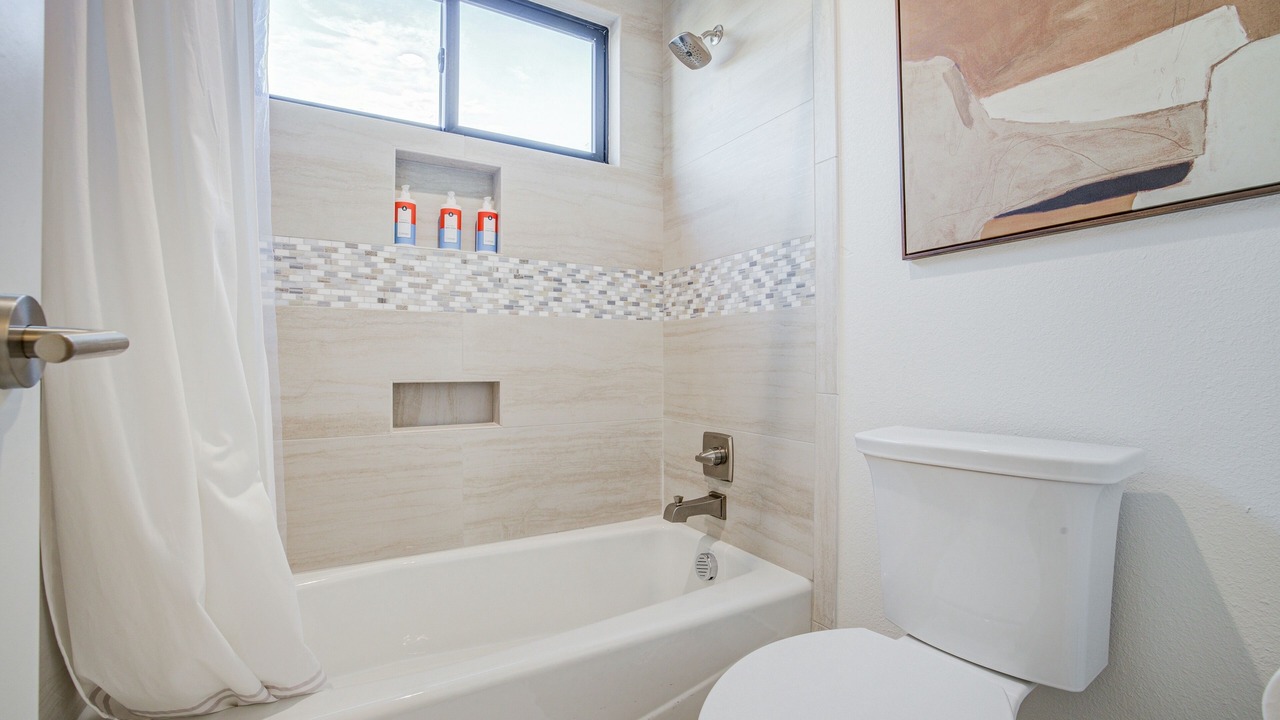 Photo of Bathroom in Mahncke Park
