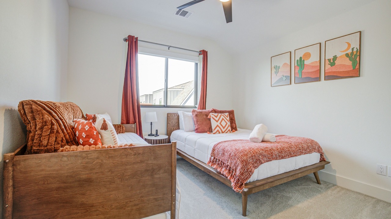 Photo of Bedroom in Mahncke Park