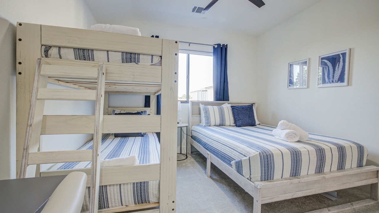 Photo of Bedroom in Mahncke Park