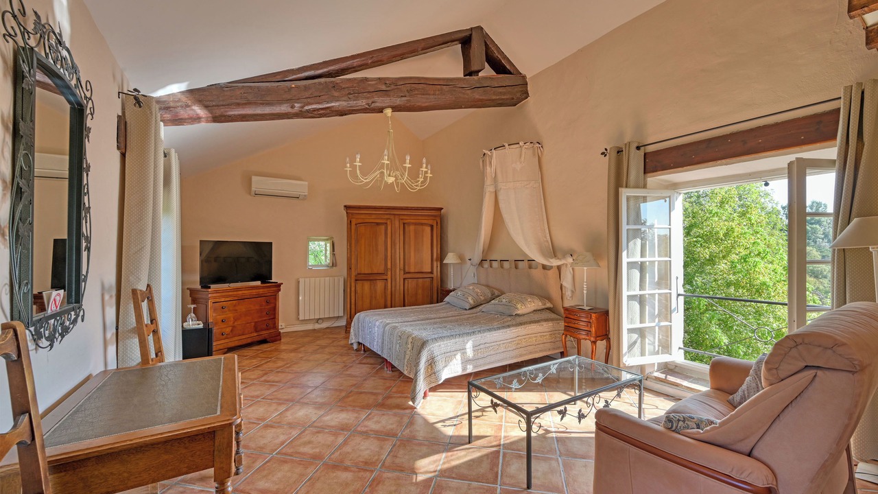 Photo of Bedroom in Caderousse