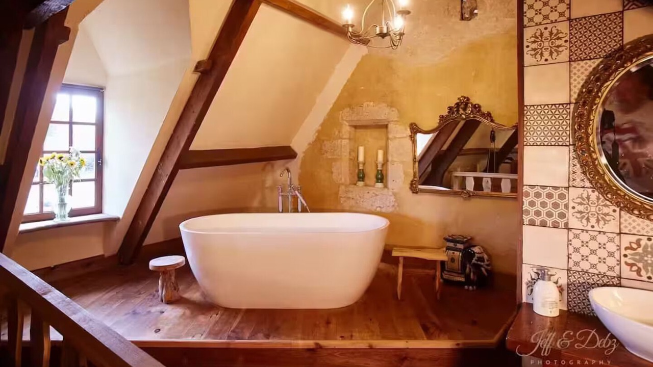 Photo of Bathroom in Monmadales