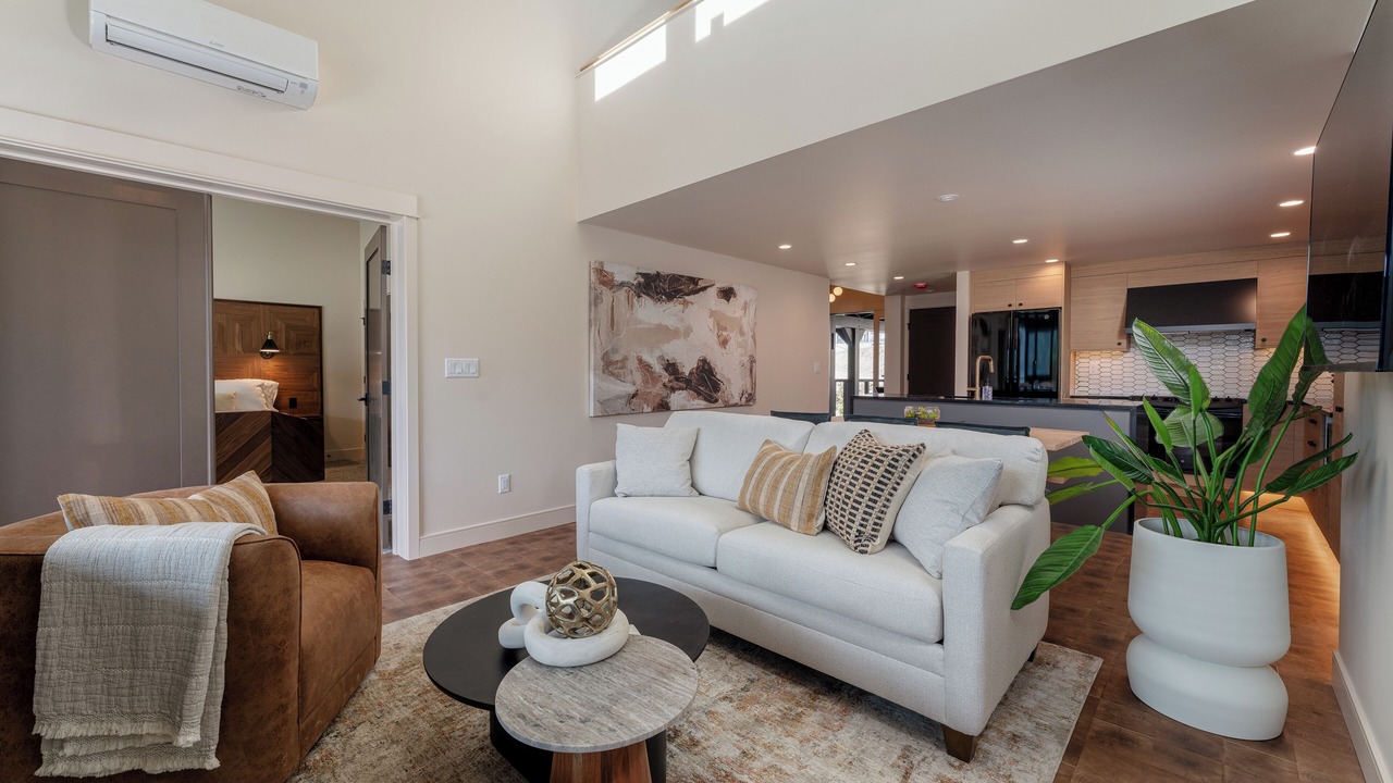 Photo of Livingroom in Wapato Point