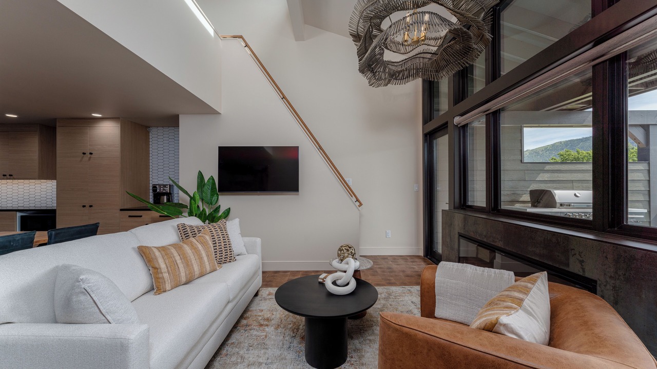 Photo of Livingroom in Wapato Point