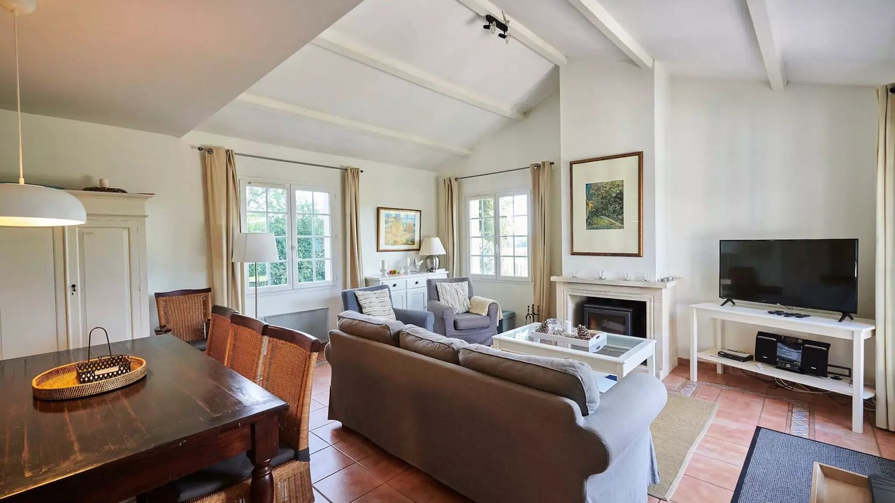 Photo of Livingroom in Vasles