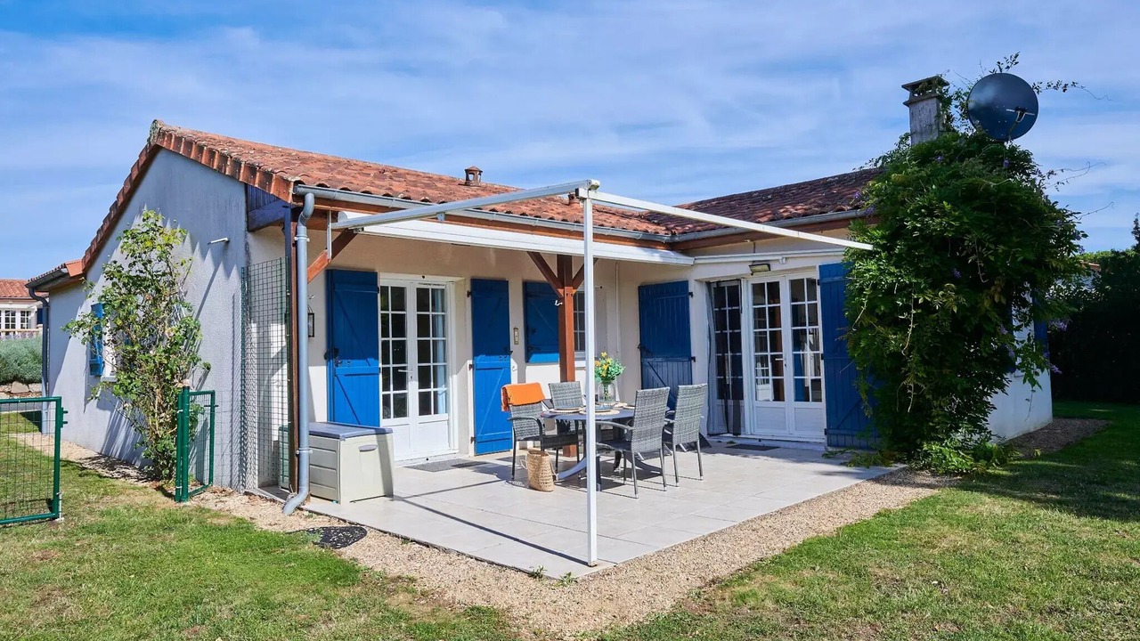Photo of Outdoor in Vasles
